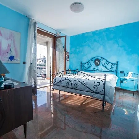 Ivana Desenzano del Garda