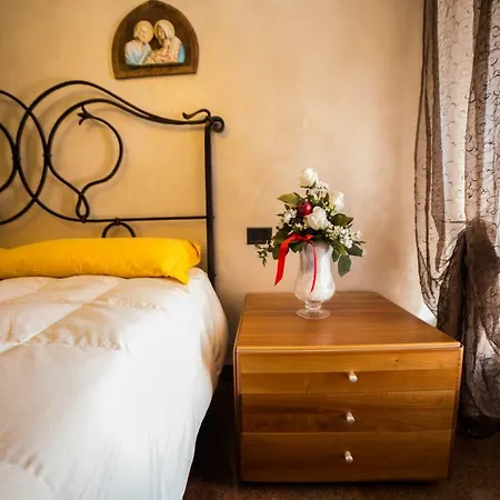 Ivana Villa Desenzano del Garda